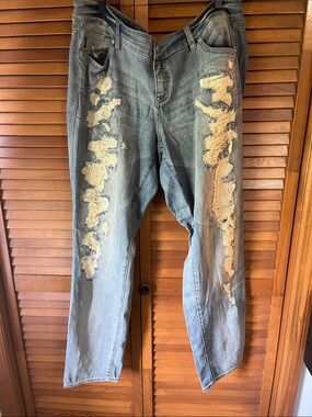 Torrid Womens Distressed Light Blue Denim Jeans Size 18